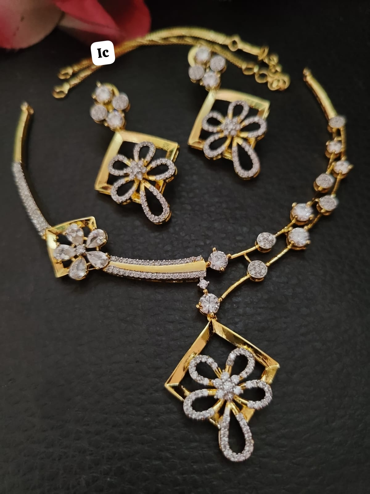 Floral Radiance Necklace