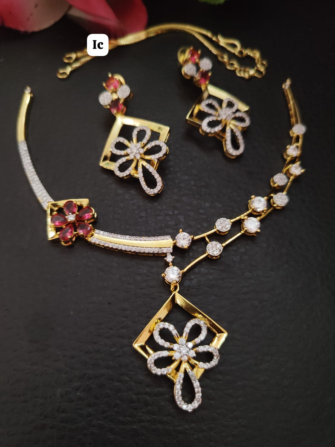 Floral Radiance Necklace