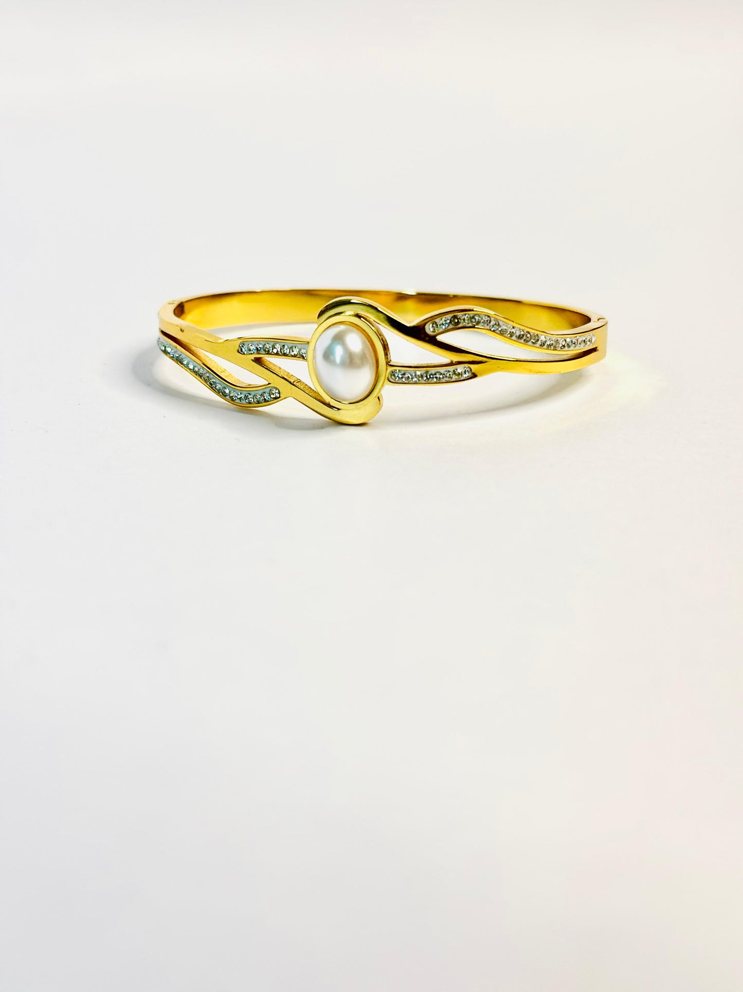 Golden Pearl Anti-Tarnish Bracelet