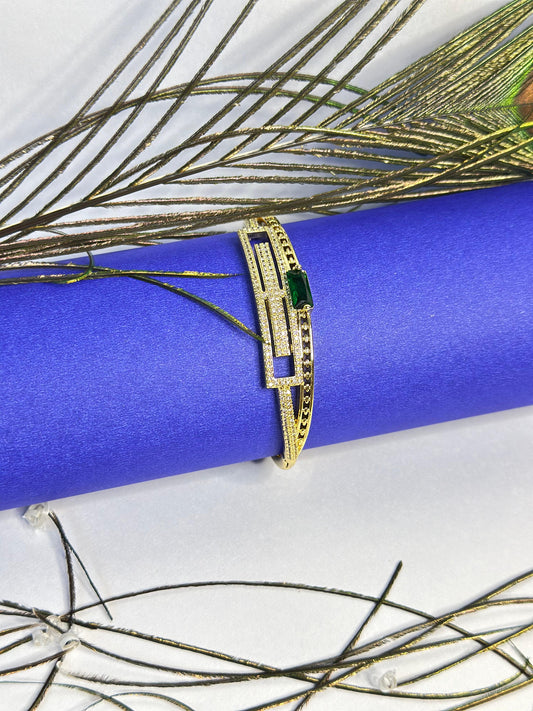 Emerald Glow Bracelet