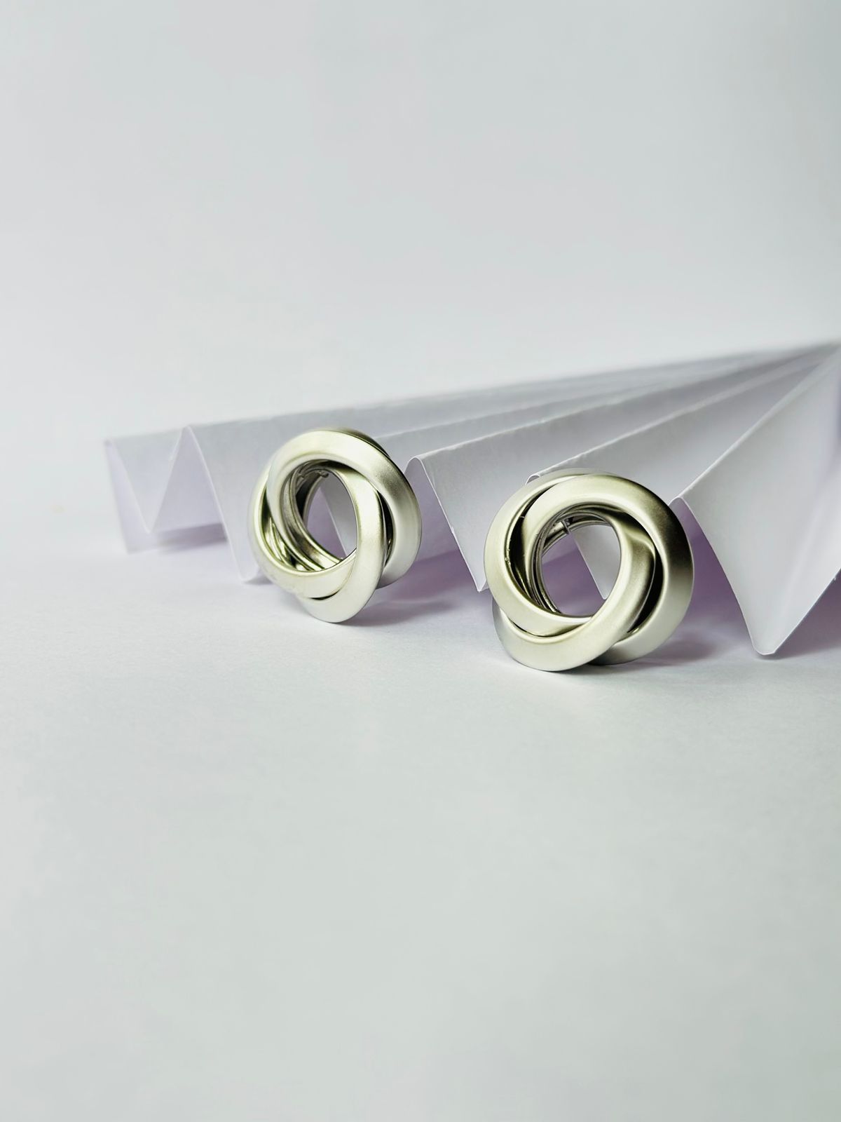 Minimalist Interlocking Knot Earrings – Silver-Tone Modern Design