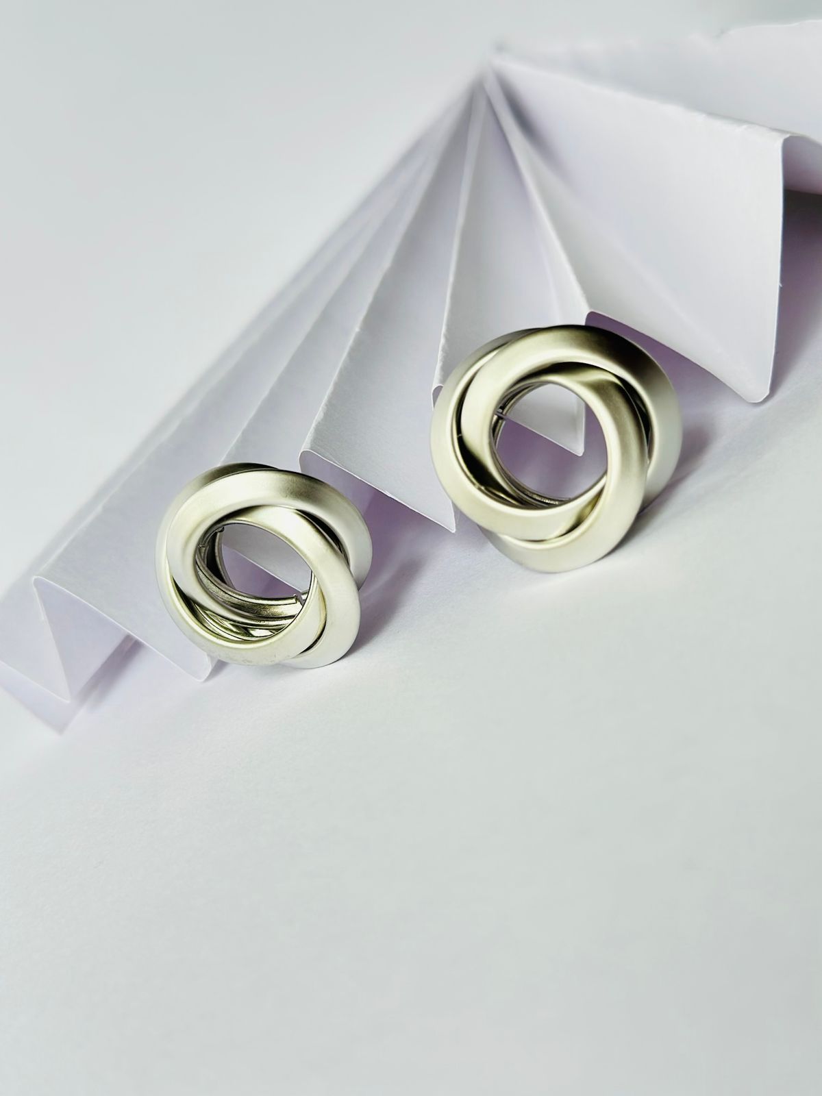 Minimalist Interlocking Knot Earrings – Silver-Tone Modern Design