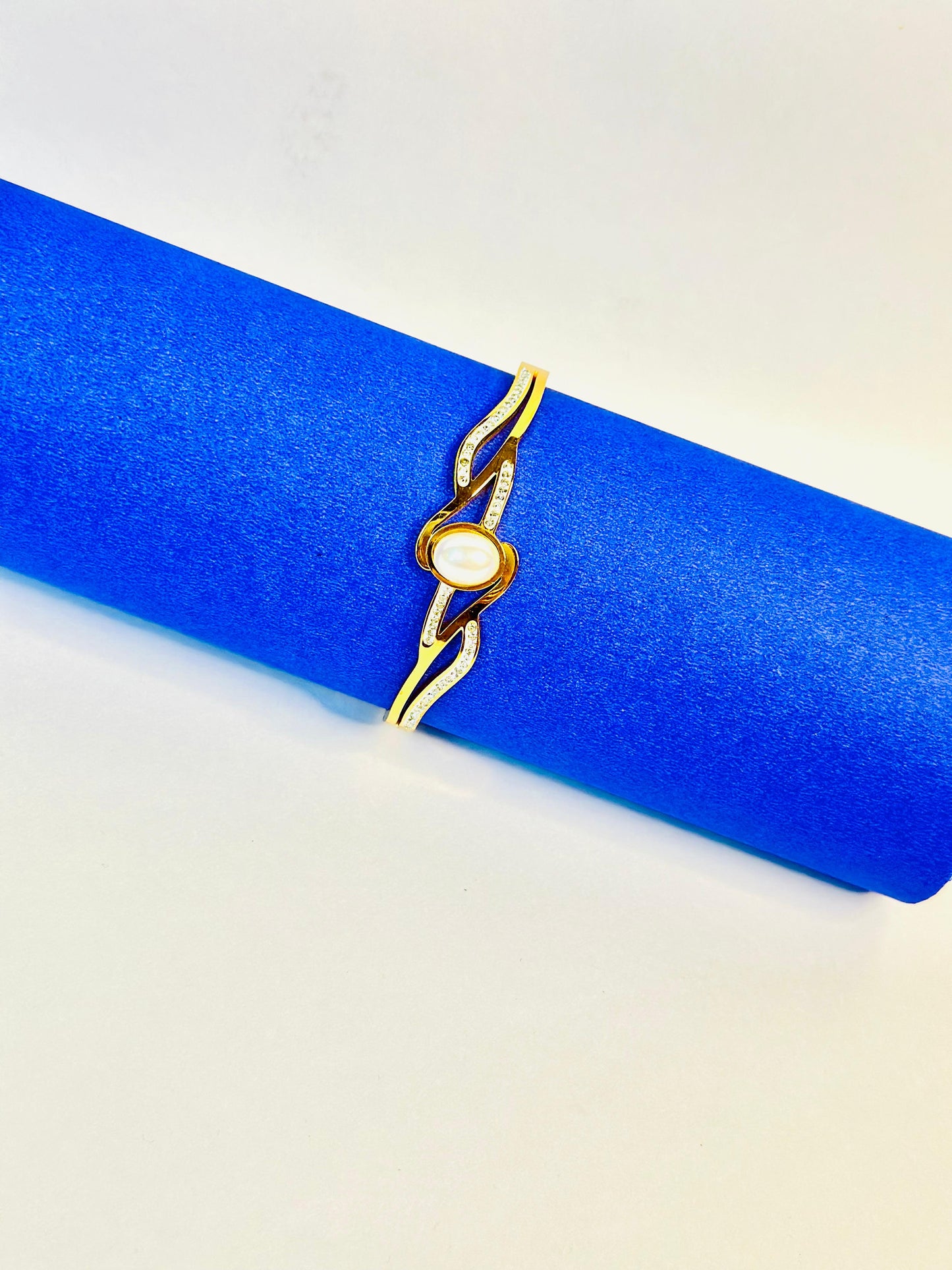 Golden Pearl Anti-Tarnish Bracelet