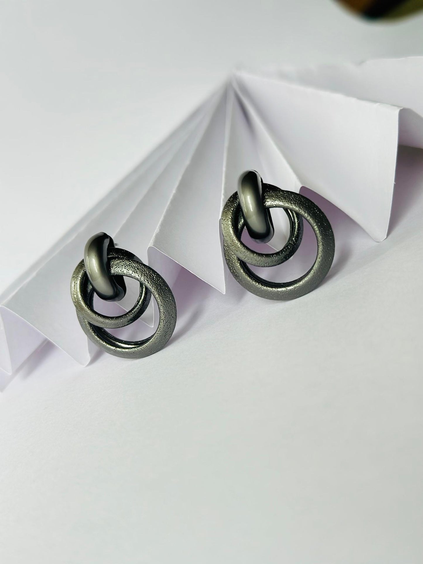 Dual Circle Rose Metallic Stud Earrings